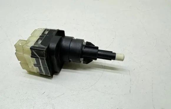 Volkswagen Polo Brake pedal sensor switch 1K2945511
