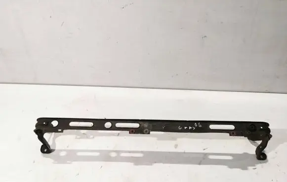 Ford Focus C-MAX Radiator mount bracket
