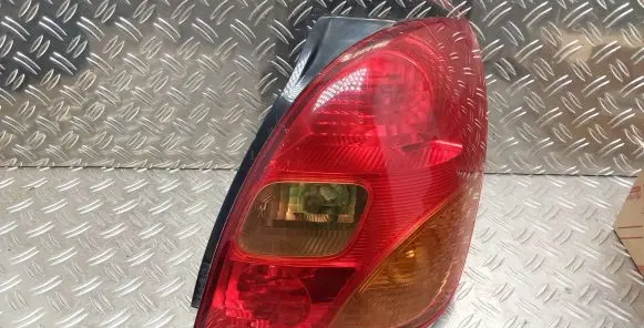 Toyota Corolla Verso E121 Rear/tail lights
