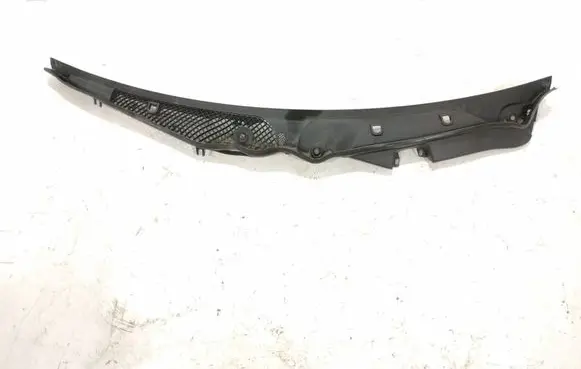Mercedes-Benz CLS C218 X218 Wiper trim DALISID685 2128301213 2128301013