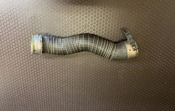 BMW X1 E84 Intercooler hose/pipe