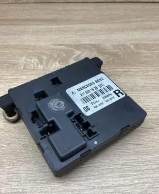 Mercedes-Benz E W211 Door control unit/module 2118201626