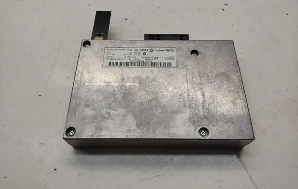 Audi A5 8T 8F Bluetooth control unit module 4E0910336L 4E0910336