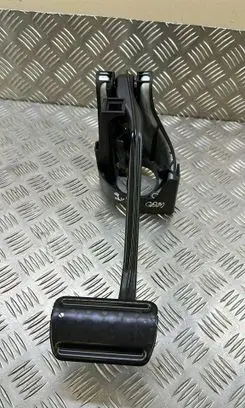 Mercedes-Benz E W212 Brake pedal A2042902301