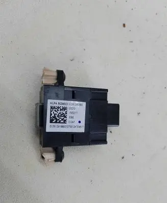 Alfa Romeo Giulia USB socket connector 01561291680