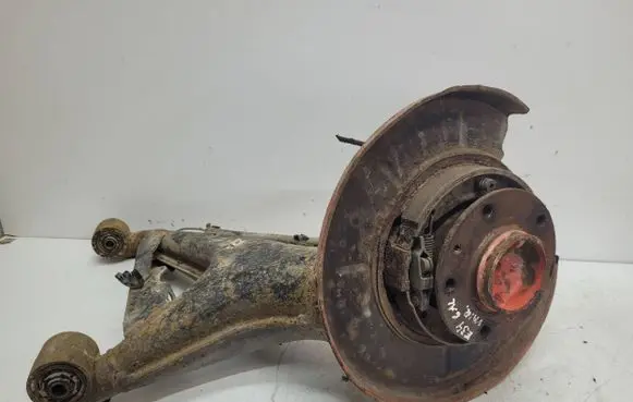 BMW 5 E34 Rear wheel hub spindle/knuckle 