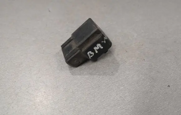 BMW 5 E34 Air pressure sensor 2246977