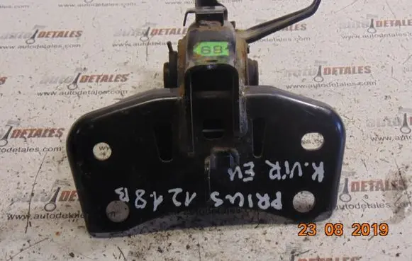 Toyota Prius (XW30) Gearbox mount