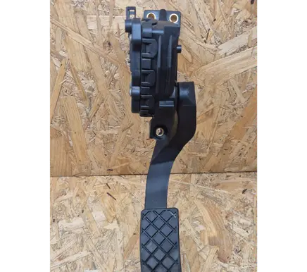 Audi A6 S6 C5 4B Accelerator throttle pedal 8D1721523 6PV00777007