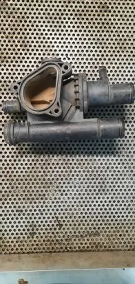 Renault Master II Thermostat housing 8200154300