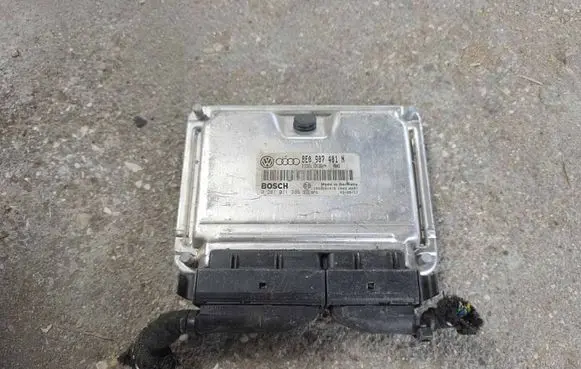 Audi A6 S6 C5 4B Engine control unit/module 8E0907401N