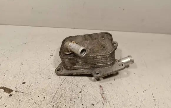 Engine oil radiator