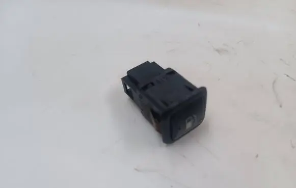 Seat Toledo II (1M) Fuel tank opening switch 3B0959833A