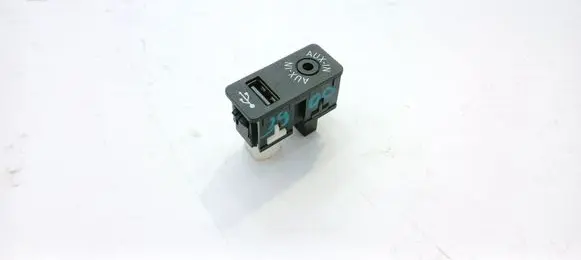 BMW 2 F22 F23 AUX in-socket connector 9229246