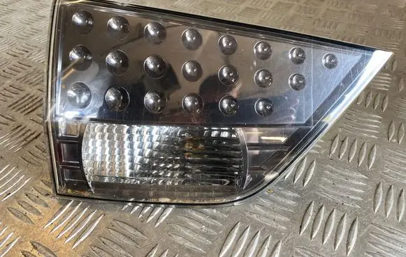 Mitsubishi Outlander Tailgate rear/tail lights