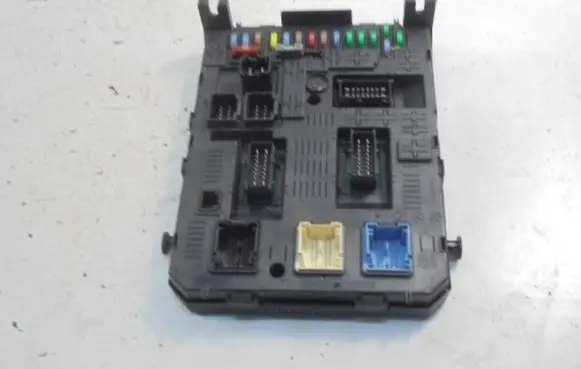 Peugeot 407 Fuse box set 966405908001