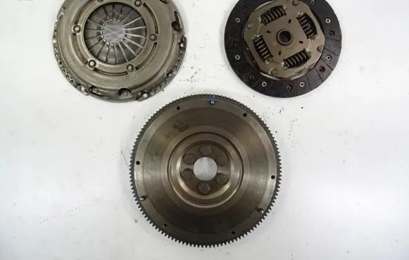Audi A1 Clutch set kit 04C141025P