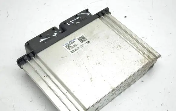 Hyundai i20 (BC3 BI3) Engine control unit/module 3910607194 9001300215KI 1E26912Y
