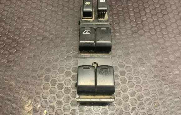 Nissan X-Trail T31 Electric window control switch 25401JG410 1227 25402JG410