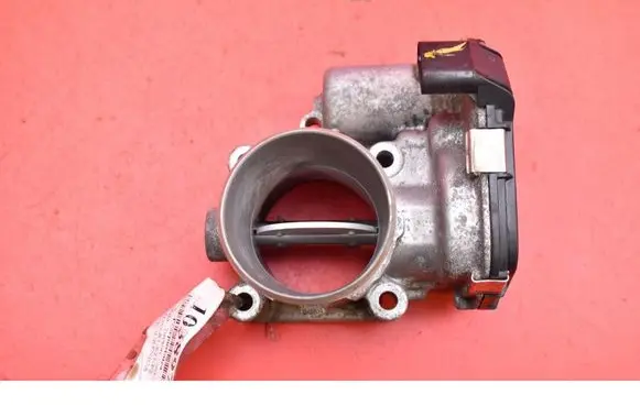 Hyundai Tucson JM Throttle body valve 35100-2A600