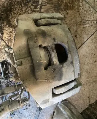 Audi A6 S6 C6 4F Front brake caliper