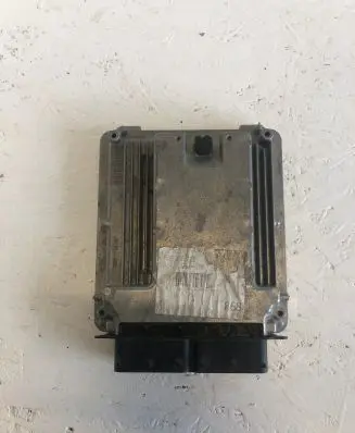 Audi A4 S4 B9 Engine control unit/module 04E906022