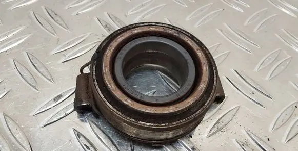 Toyota Corolla Verso E121 clutch release bearing 