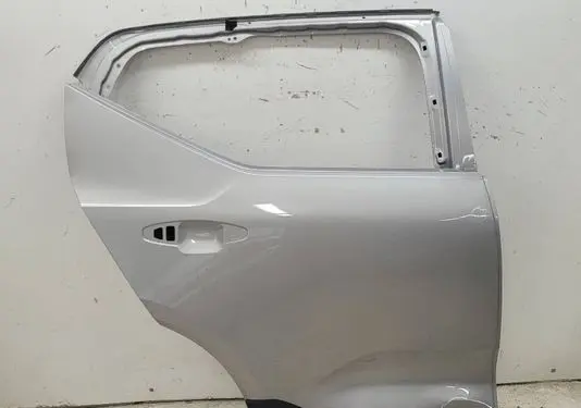 Volvo XC40 Rear door