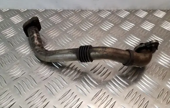 Opel Vivaro EGR valve line/pipe/hose