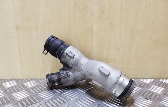 Chevrolet Captiva Engine coolant pipe/hose