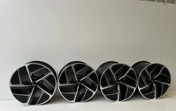 Audi e-tron R20 alloy rim 4J3601025H