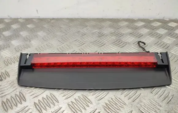Audi A6 C7 Third/center stoplight 4G5945097