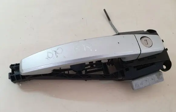Opel Insignia A Front door exterior handle 13308541