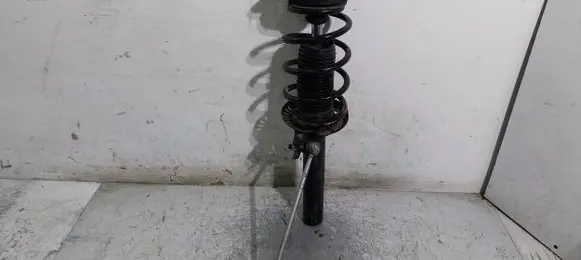 Volkswagen Golf VI Front shock absorber/damper 1K0413031BH