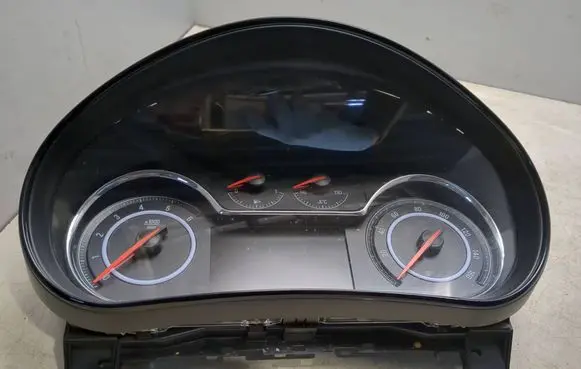 Speedometer (instrument cluster)