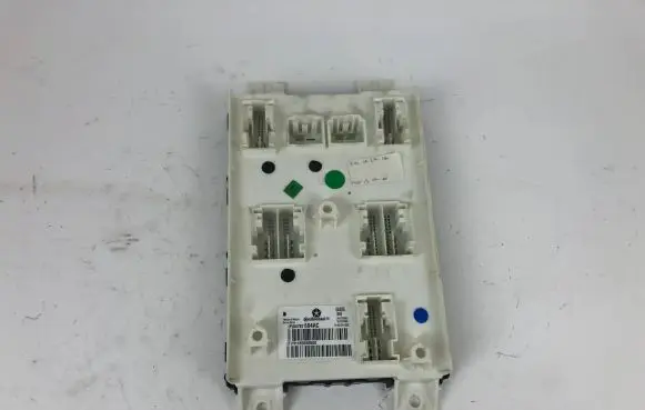 Maserati Levante Comfort/convenience module 670100601 04787684AC 64469S