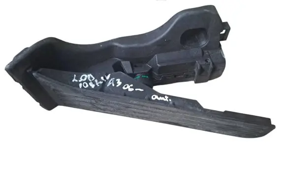 Audi A3 S3 8P Accelerator throttle pedal 1K1723503L