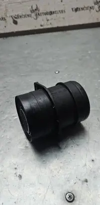 Volkswagen Golf III Mass air flow meter 074906461B