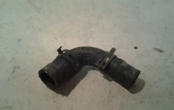 Audi A8 S8 D3 4E Engine coolant pipe/hose 4E0203511B