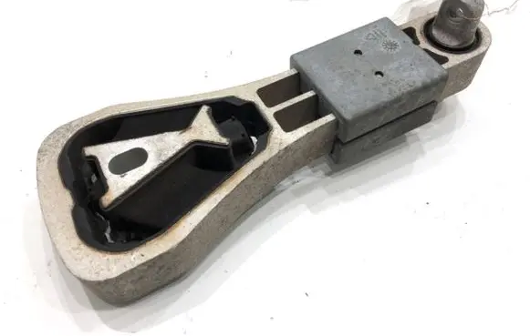 Volvo XC60 Engine mount vacuum valve 