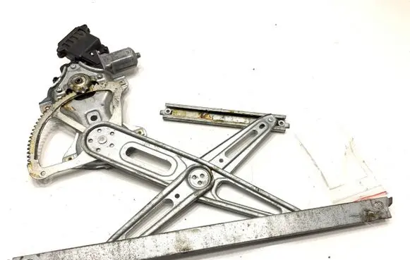 Toyota Auris E180 Front door window regulator with motor