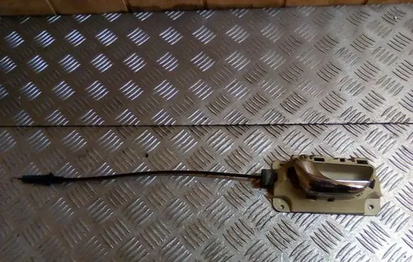 Volvo S80 Front door interior handle 09170045