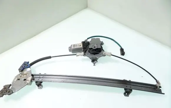 Nissan Almera Tino Front door window regulator with motor 400600T2