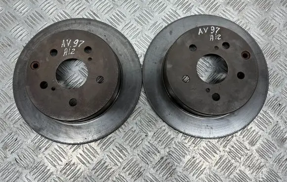 Toyota Avensis T250 Rear brake disc 4243105050