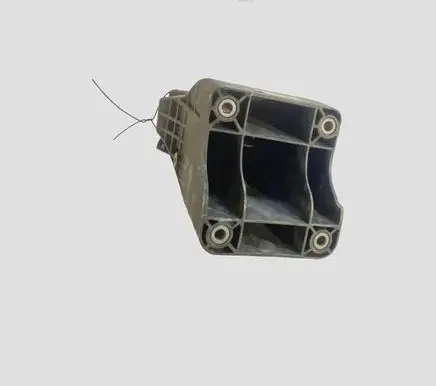 Mercedes-Benz E W213 Engine mounting bracket