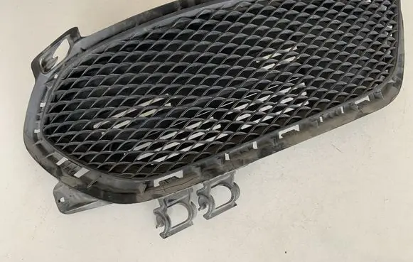 Mercedes-Benz CLA C117 X117 W117 Front bumper lower grill A1178852322 A1178851822