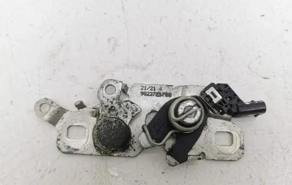 Citroen C4 III e-C4 Engine bonnet/hood lock/catch 9822726780