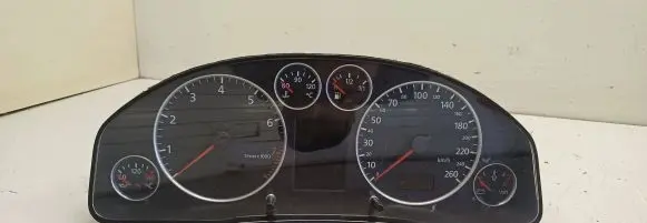 Audi A6 S6 C5 4B Speedometer (instrument cluster) 4B0920933J