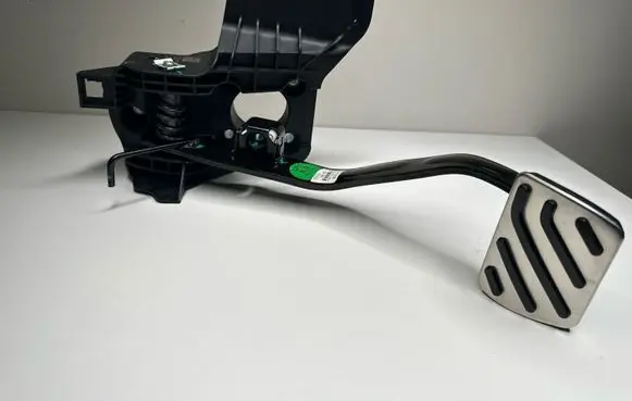 MG EHS Brake pedal 10827534