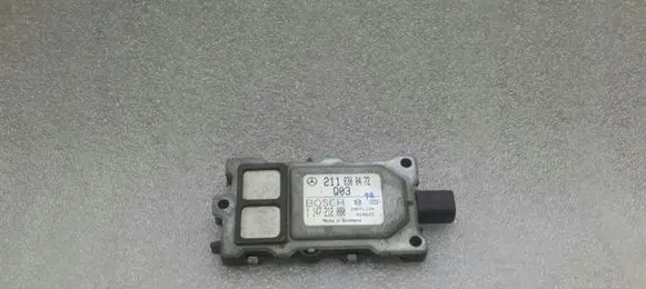 Mercedes-Benz SL R230 Reducing agents exhaust control unit A2118300472